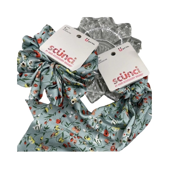 scunci Accessories - Scunci Floral Hair Scrunchie with Blue and Red Accents 2 pc set